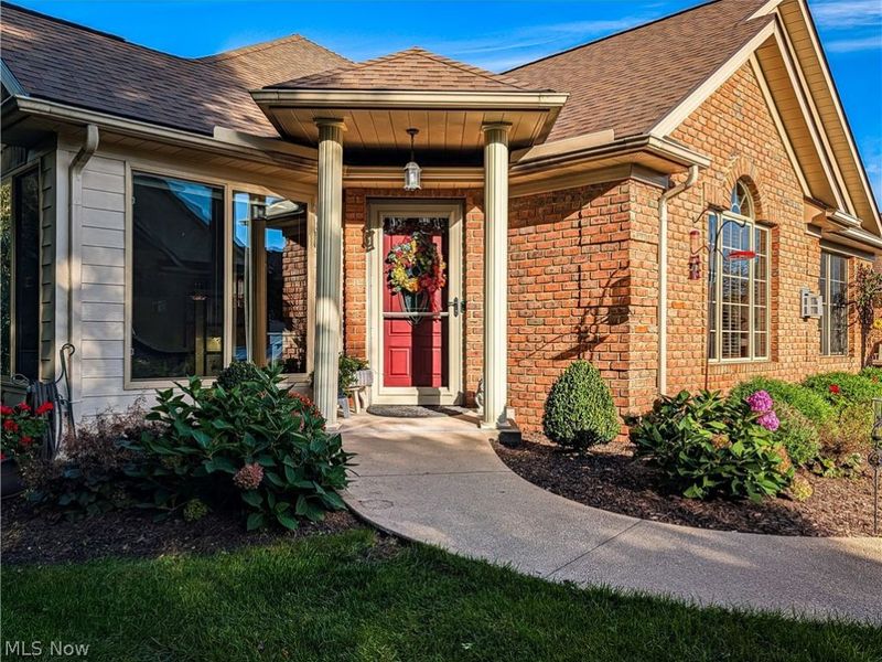 1202 Saint Abigail Street SW, Hartville, OH 44632 Photo 1