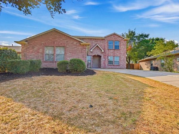 1002 Chatham Lane , Forney, TX 75126