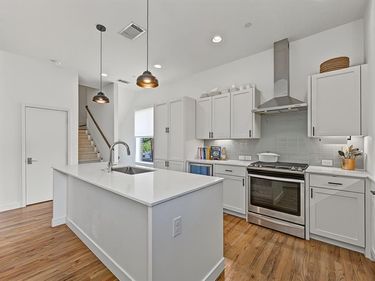 2310 N Fitzhugh Avenue, Unit 40, Dallas, TX 75204