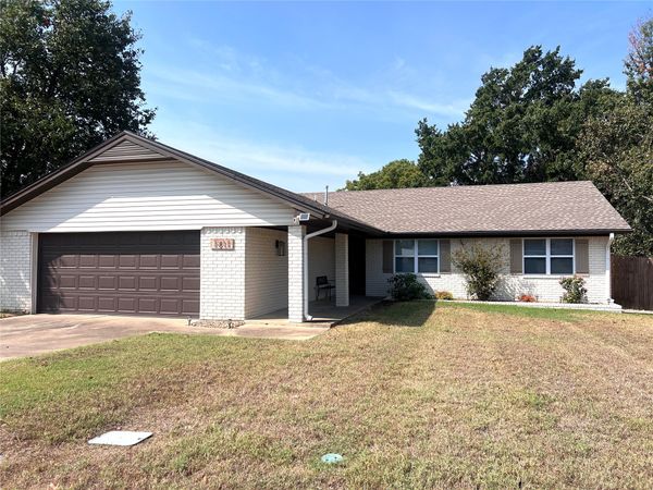 1811 Nightingale, McAlester, OK 74501
