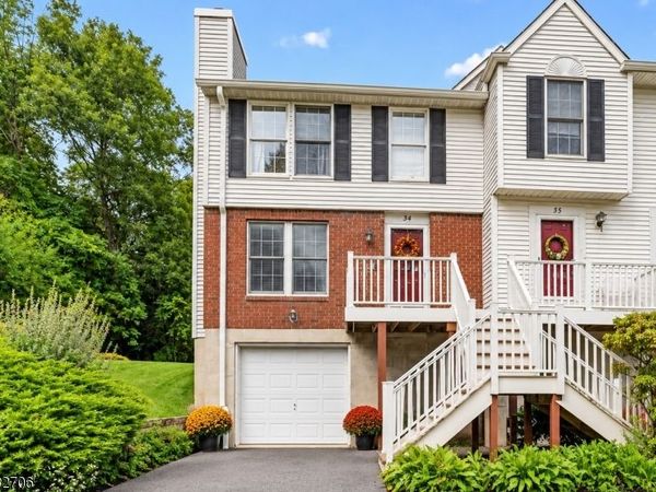 34 Cambridge, Oxford, NJ 07863