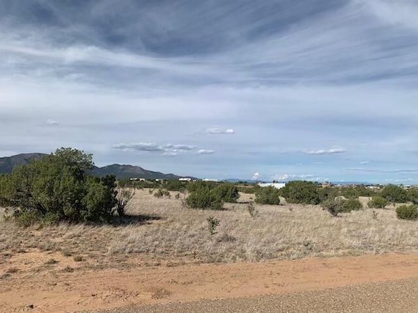 16 Kirk Lane , Edgewood, NM 87015