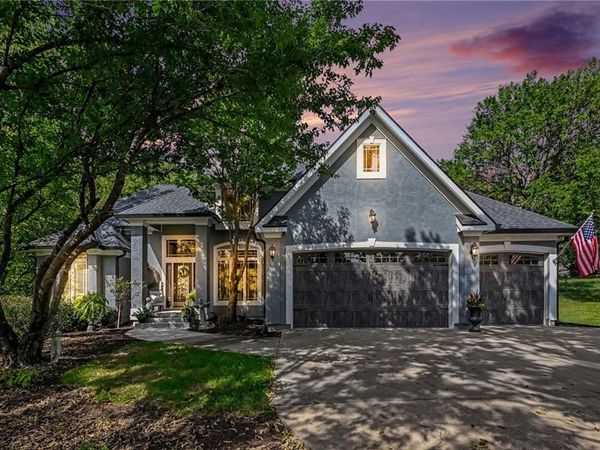13810 Grove Avenue, Bonner Springs, KS 66012