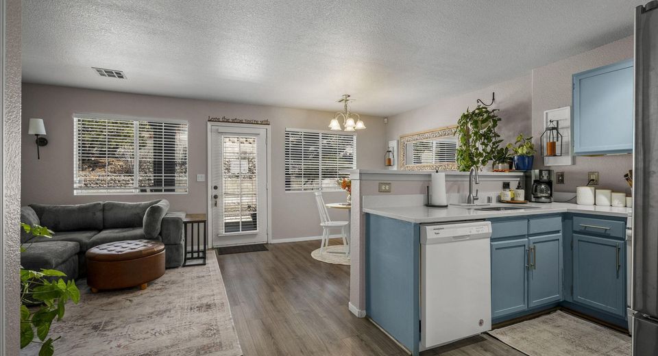 5650 El Paseo Drive, Unit APT 102, Sparks, NV 89436 Photo