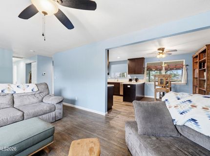 885 Winchester Drive, Reno, NV 89506 Photo