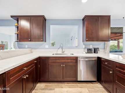 885 Winchester Drive, Reno, NV 89506 Photo