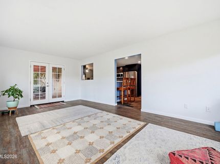 885 Winchester Drive, Reno, NV 89506 Photo
