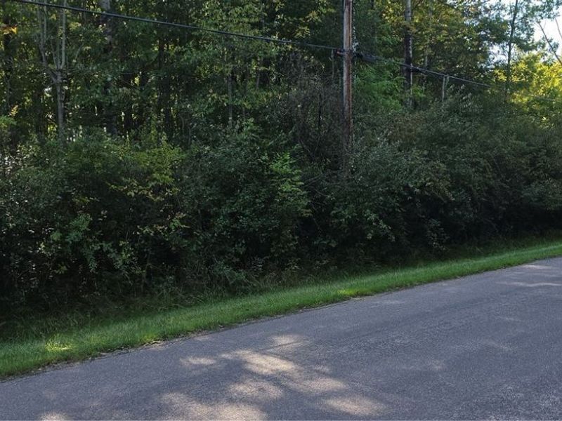 1677 & 1678 Sugar Creek Drive, Roaming Shores, OH 44084 Photo 1