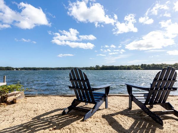 33 Central Ave, Plymouth, MA 02360