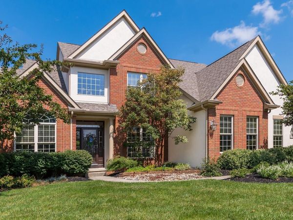 8358 Meadowmoore Place, Pickerington, OH 43147