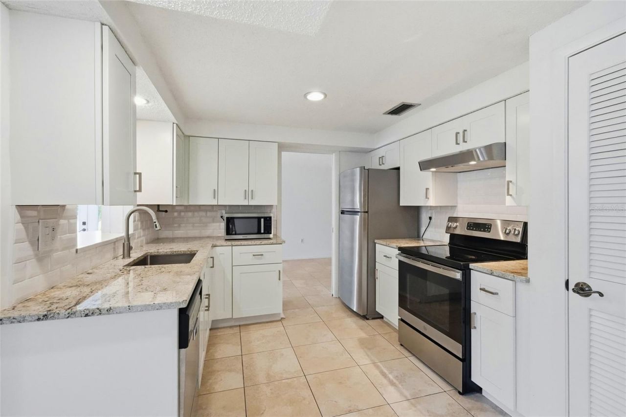 3667 Carol Lane , Sarasota, FL 34238 Photo
