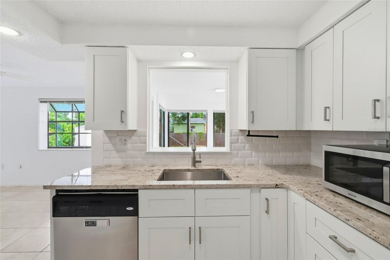 3667 Carol Lane , Sarasota, FL 34238 Photo