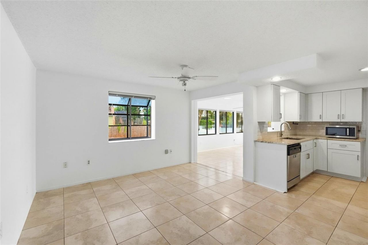 3667 Carol Lane , Sarasota, FL 34238 Photo