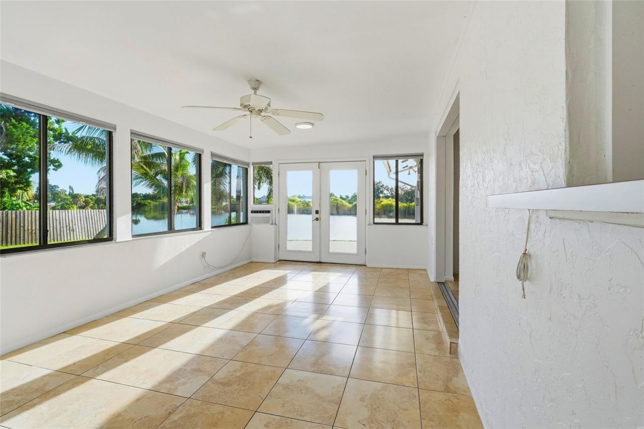 3667 Carol Lane , Sarasota, FL 34238 Photo