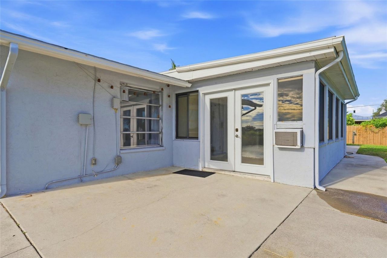 3667 Carol Lane , Sarasota, FL 34238 Photo