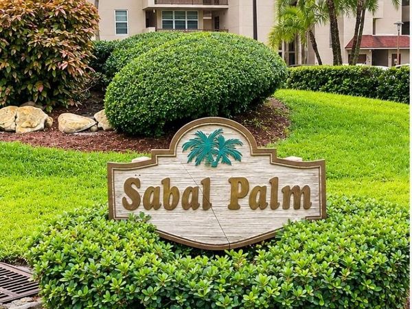 9510 SEAGRAPE Drive, Unit 404, Davie, FL 33324