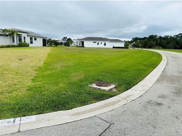 156 SE Via Bisento, Port St. Lucie, FL 34952