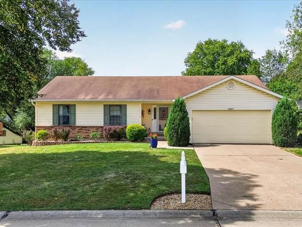 3037 Valley Vista Drive , St Peters, MO 63376