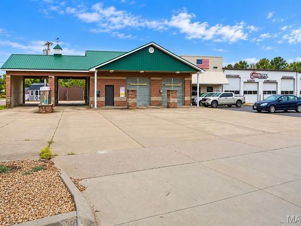 311 N Franklin Street , Cuba, MO 65453