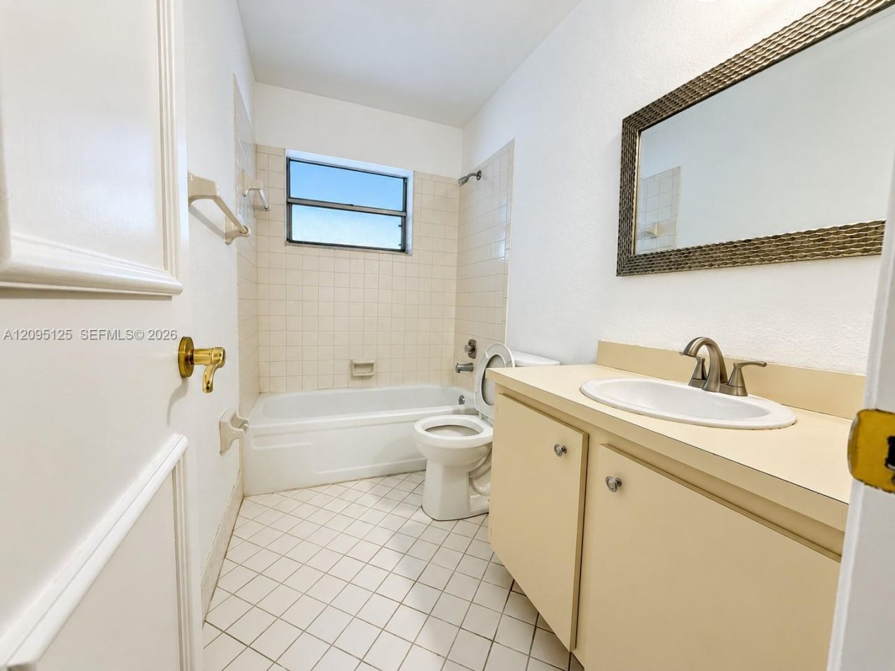 8982 W Sample Rd , Unit 204, Coral Springs, FL 33065 Photo