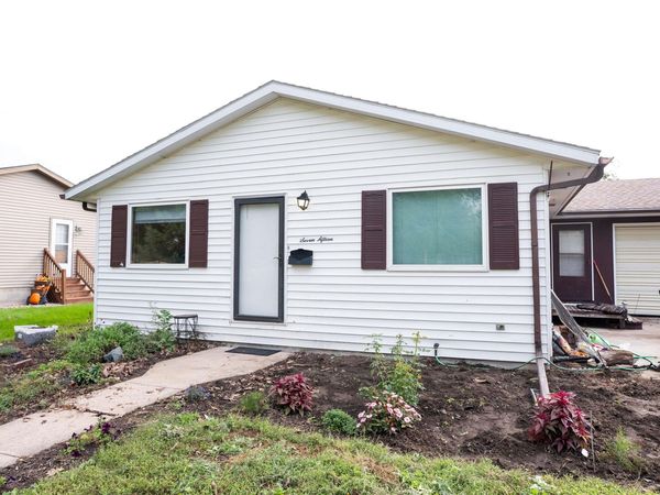 715 12th St, Onawa, IA 51040