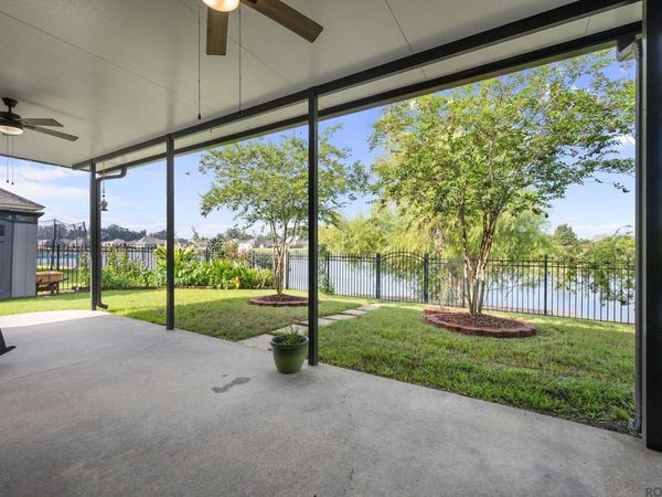 16475 Pascal Dr, Prairieville, LA 70769