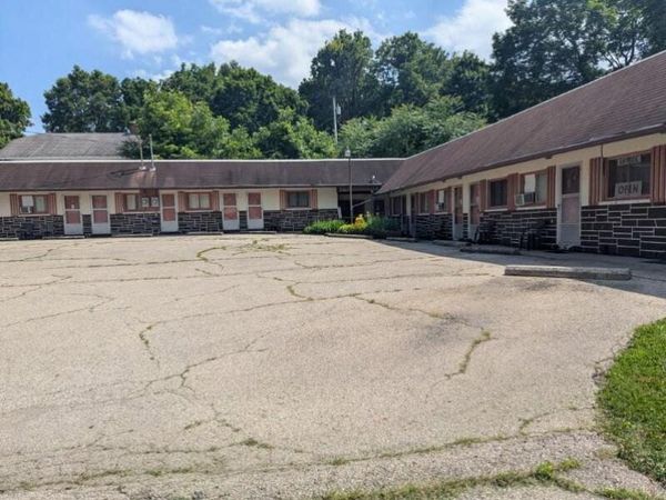 4725 E National Road, Springfield, OH 45505