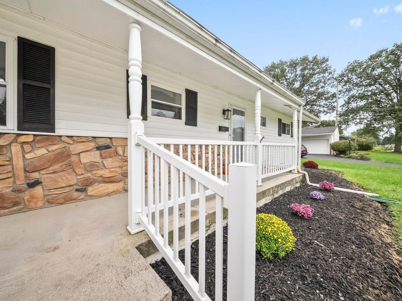 351 N Rocky Fork Drive N, Columbus, OH 43230 Photo 5