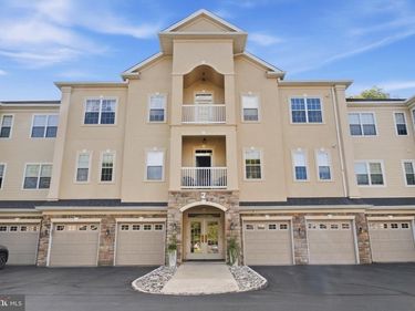 2 FALCON DRIVE, Unit 301, HOLLAND, PA 18966