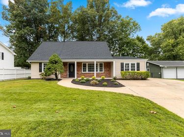 13117 MELVILLE LANE , FAIRFAX, VA 22033