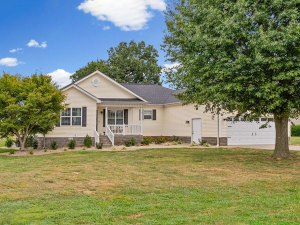 166 Melrose Ln , Cadiz, KY 42211
