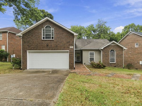 5849 Woodlands Ave, Nashville, TN 37211