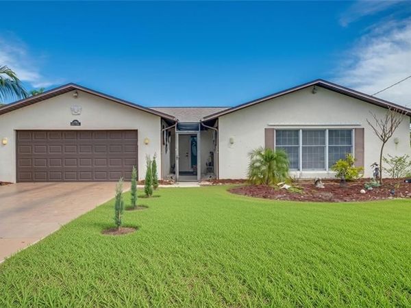 2243 Everest PKWY, CAPE CORAL, FL 33904
