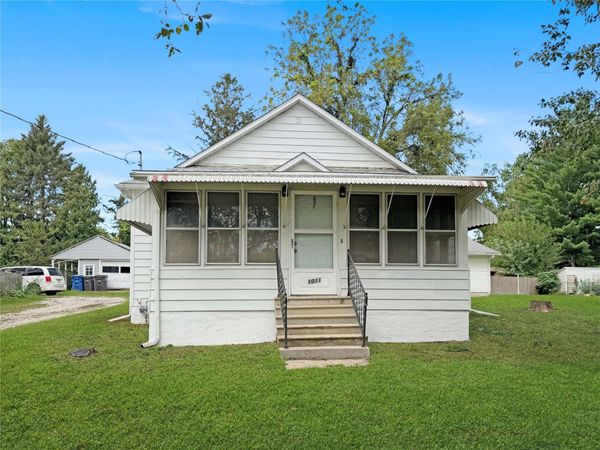 1011 Mckinley Avenue, Des Moines, IA 50315