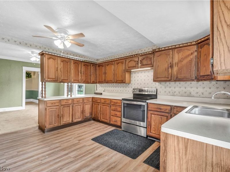 170 E 194th Street, Euclid, OH 44119 Photo 15