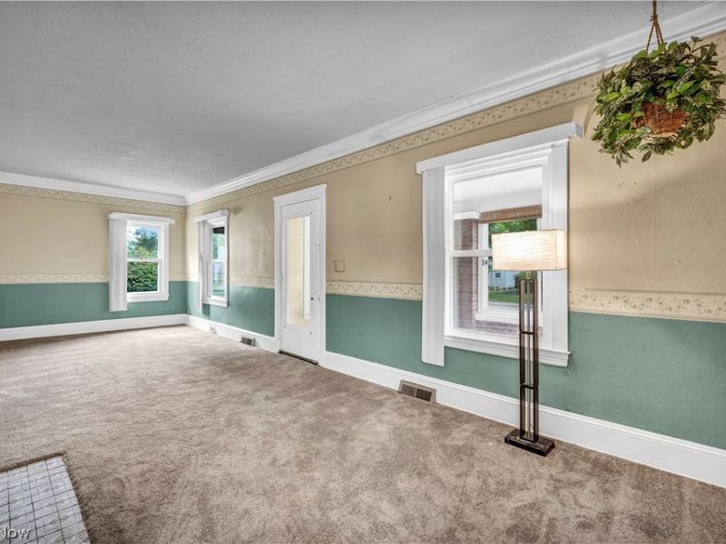 170 E 194th Street, Euclid, OH 44119 Photo 8