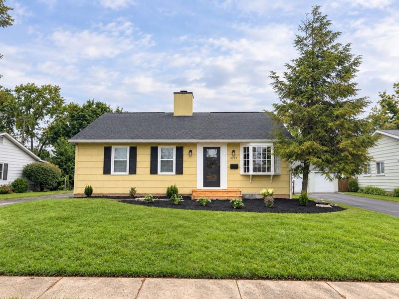 4794 Hillcrest Street N, Hilliard, OH 43026 Photo 1