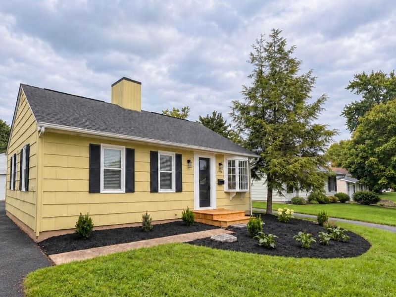 4794 Hillcrest Street N, Hilliard, OH 43026 Photo 3