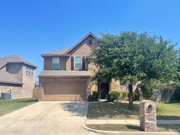 908 John Kennedy Drive , Saginaw, TX 76179