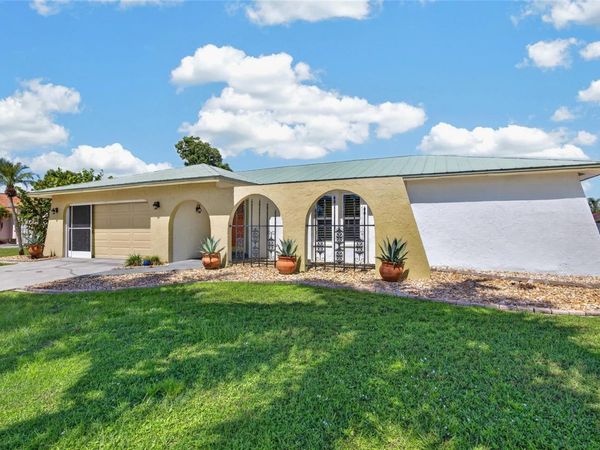 2400 NUREMBERG BOULEVARD , PUNTA GORDA, FL 33983