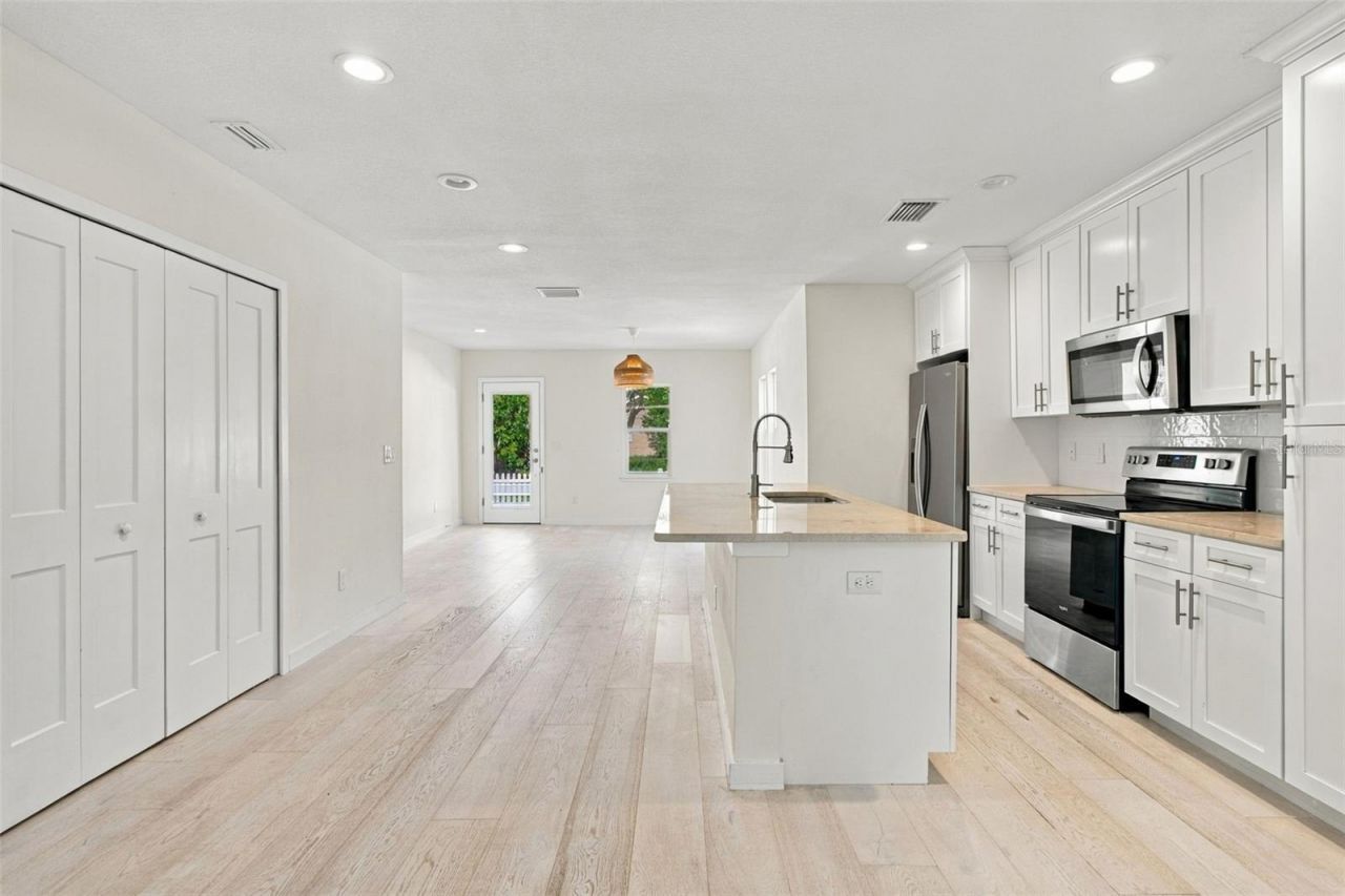 150 50th Street N, Saint Petersburg, FL 33710 Photo
