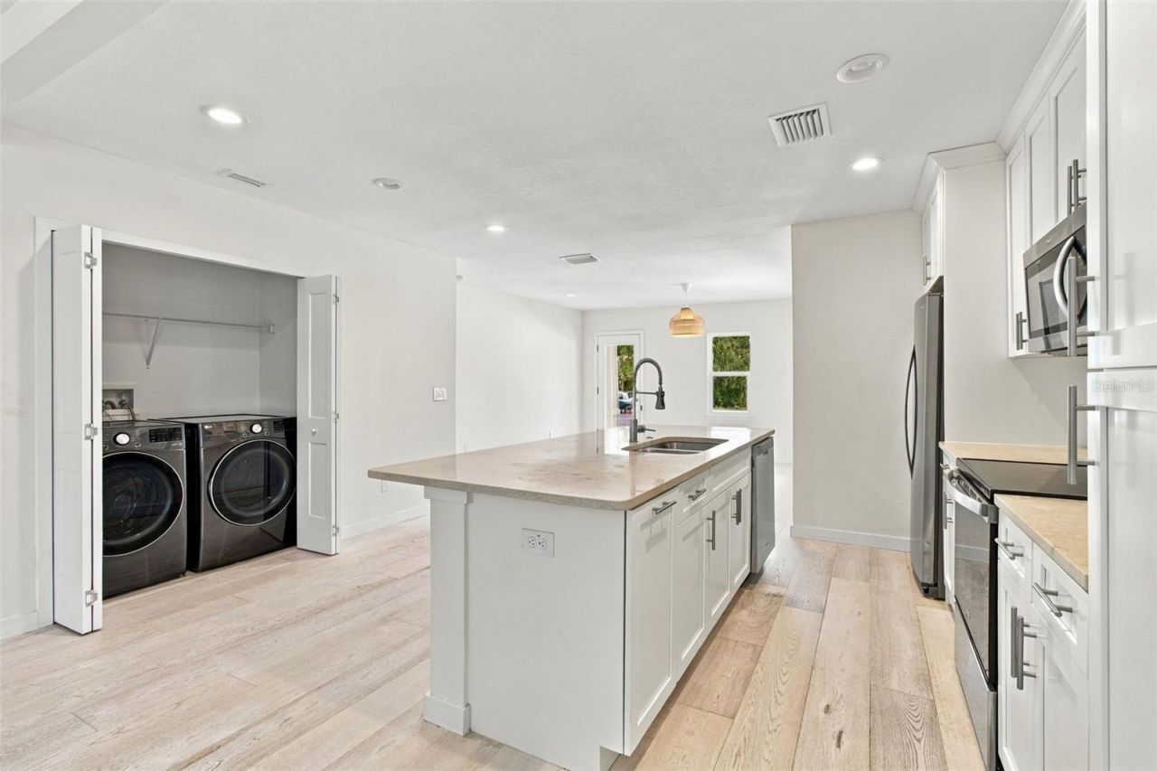 150 50th Street N, Saint Petersburg, FL 33710 Photo