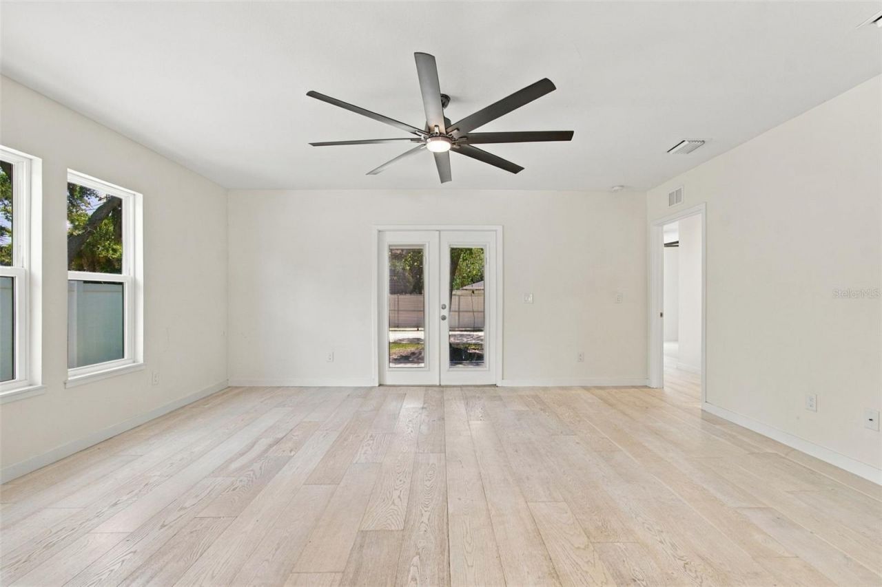 150 50th Street N, Saint Petersburg, FL 33710 Photo