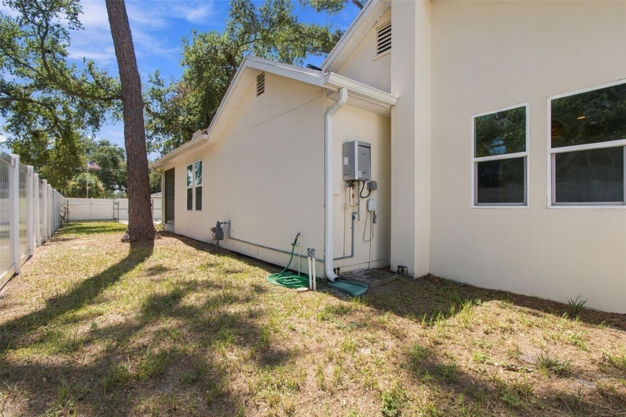 150 50th Street N, Saint Petersburg, FL 33710 Photo