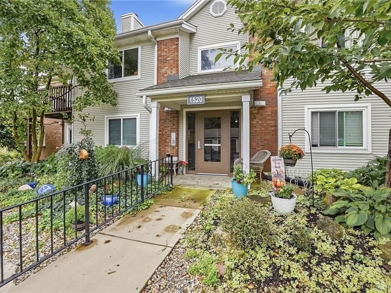 1520 Lake Pointe Way, Unit 1, Centerville, OH 45459 Photo 1