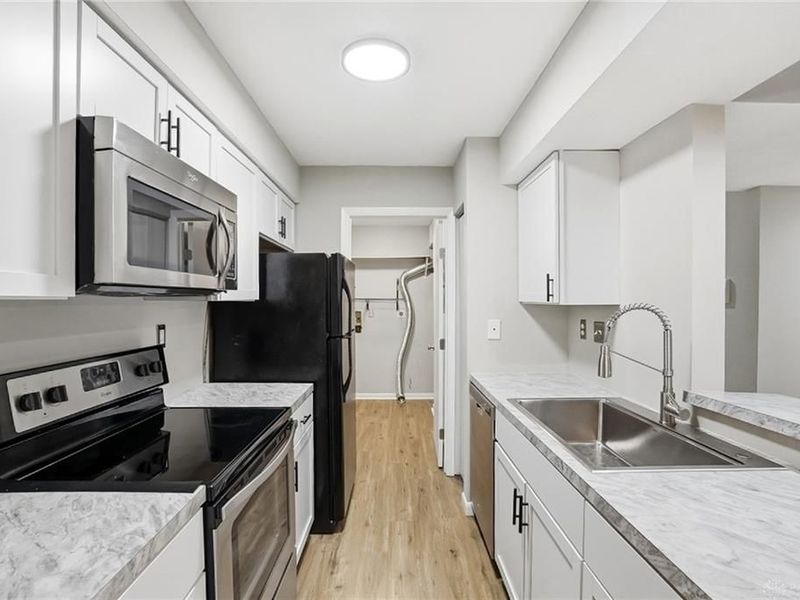1520 Lake Pointe Way, Unit 1, Centerville, OH 45459 Photo 11