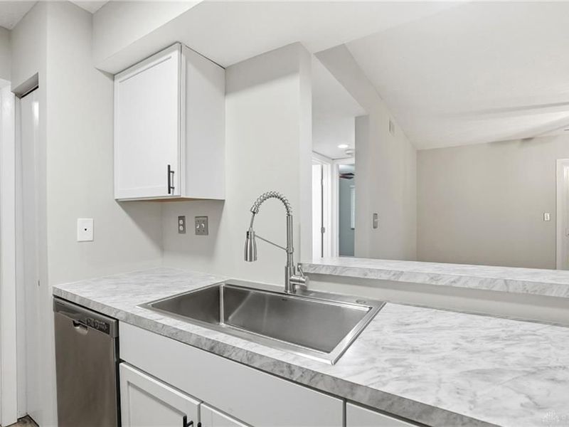 1520 Lake Pointe Way, Unit 1, Centerville, OH 45459 Photo 13