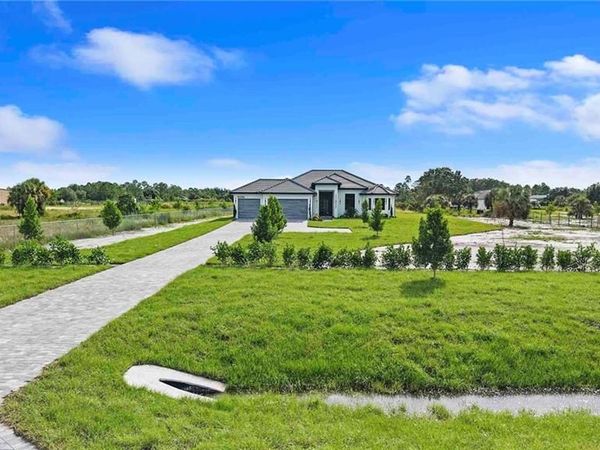 5288 40th ST NE, NAPLES, FL 34120