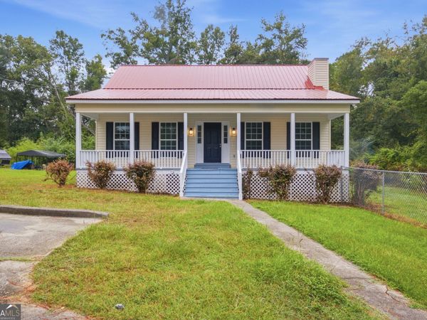 562 Maurice Drive, Swainsboro, GA 30401