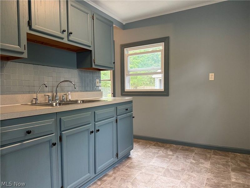 863 North Avenue, Painesville, OH 44077 Photo 5